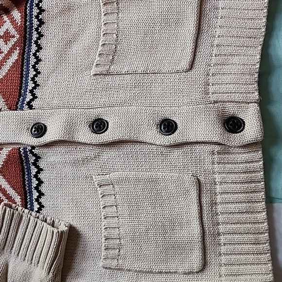 GUC button down sweater size 5-6 - Picture 4 of 5